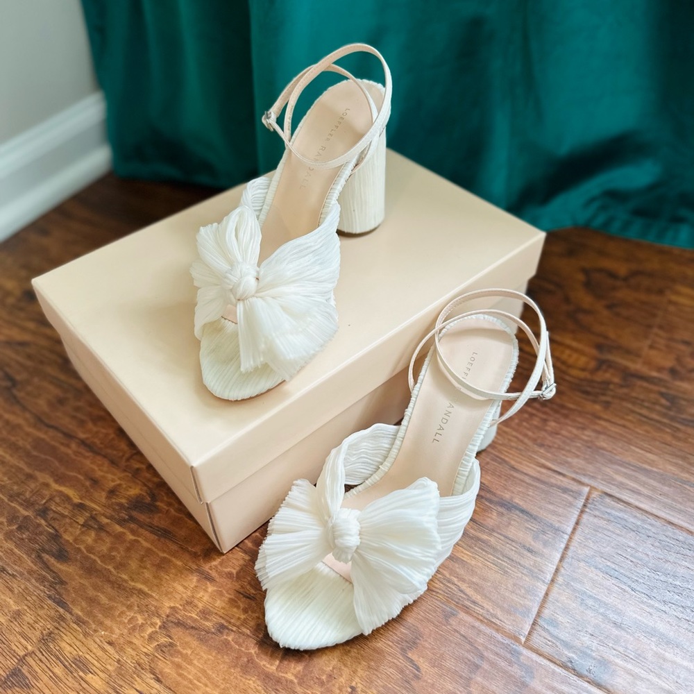 Loeffler Randall Pleated Bow Heel